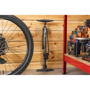 Track Pump with Digital Gauge