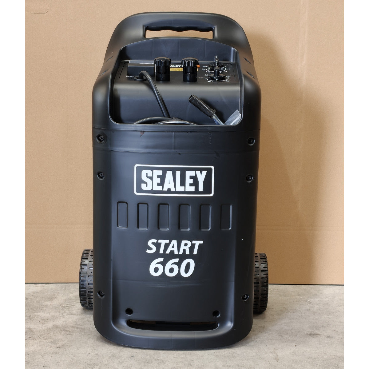 12/24V Heavy-Duty Starter/Charger, 660/100A (START660) (Factory Refurbished B)