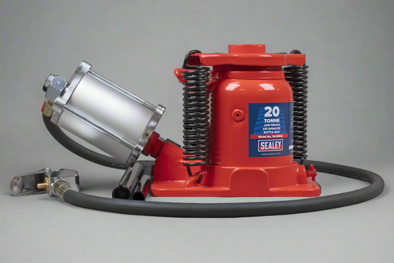 Low Profile Air Operated Hydraulic Bottle Jack 20 Tonne