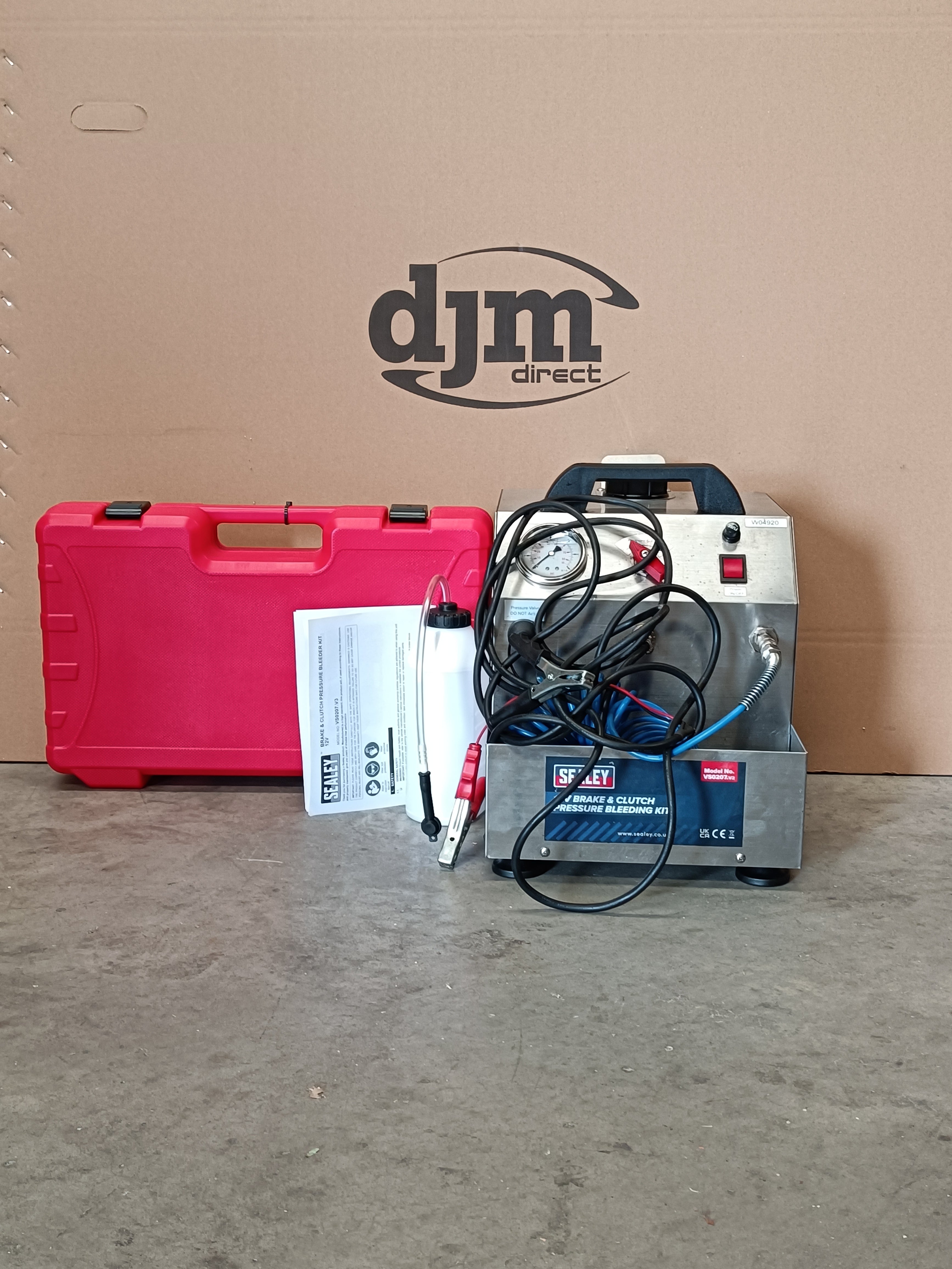 Brake & Clutch Pressure Bleeder Kit 12V