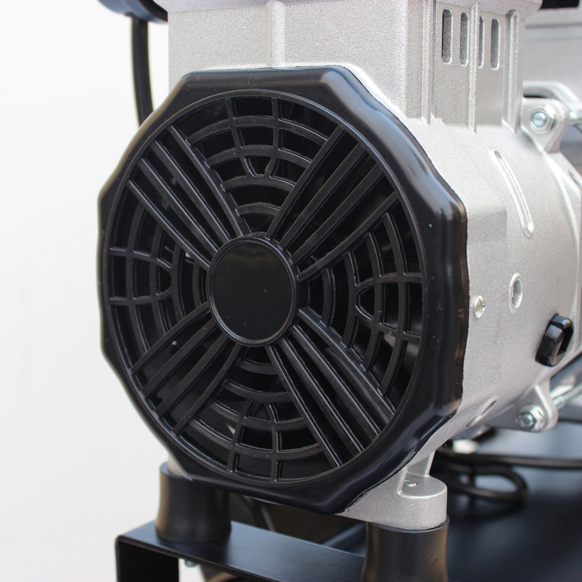 SIP AIRMATE DD 100L Low Noise Oil-Free Direct Drive Compressor, 3hp (05481) (Ex-Show)