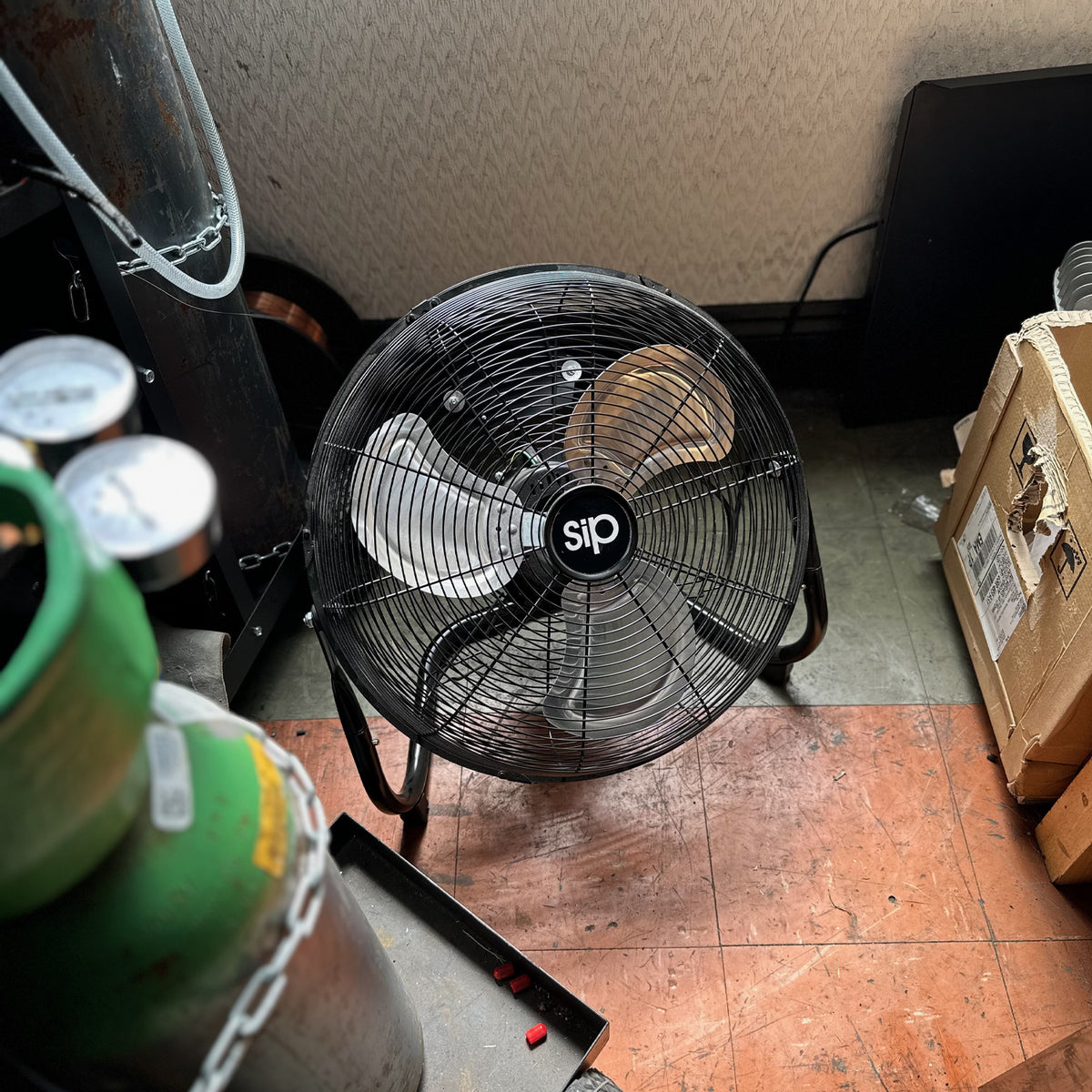 SIP 16" Heavy-Duty Floor Fan