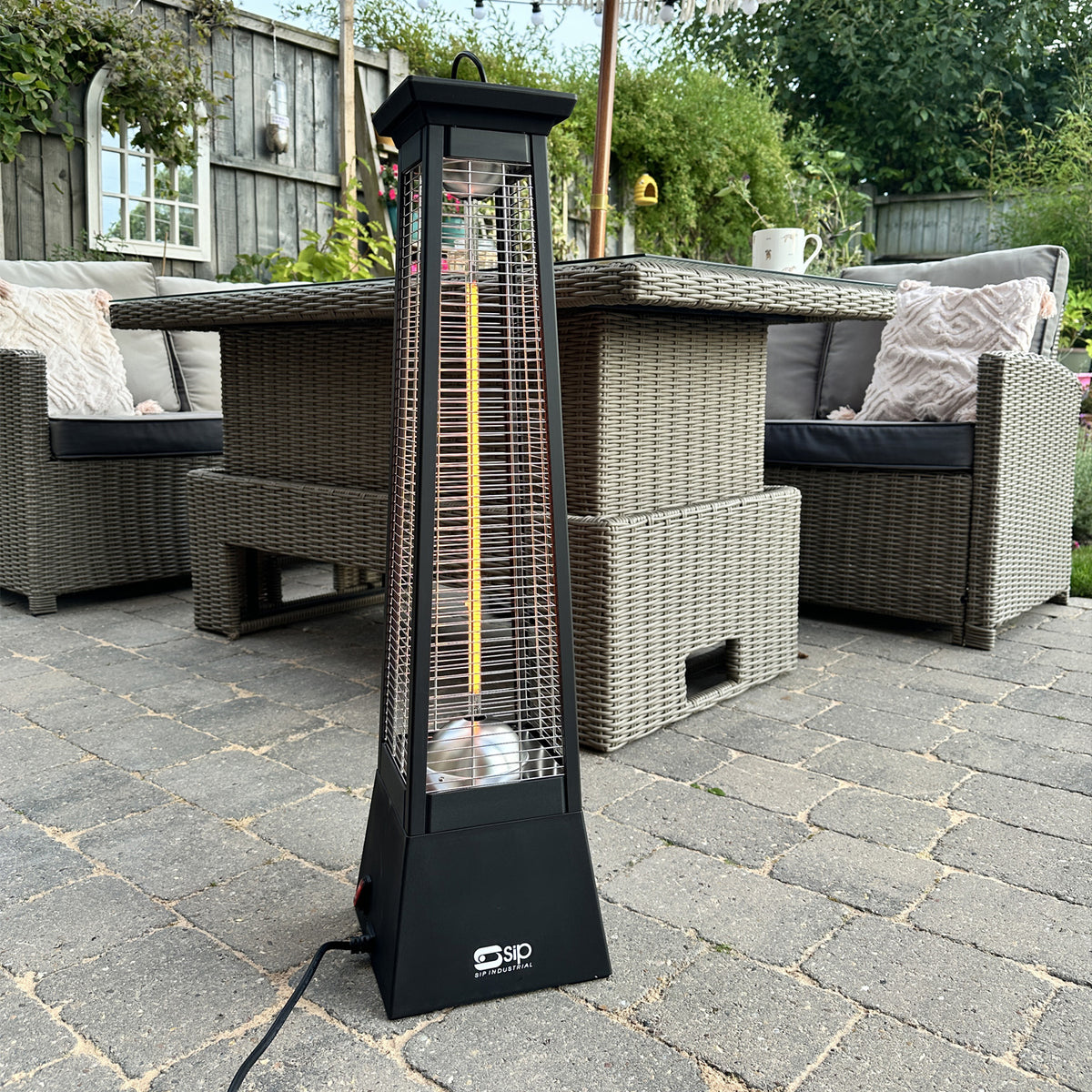 SIP Pyramid Halogen Infrared Heater, 2000W (09588)