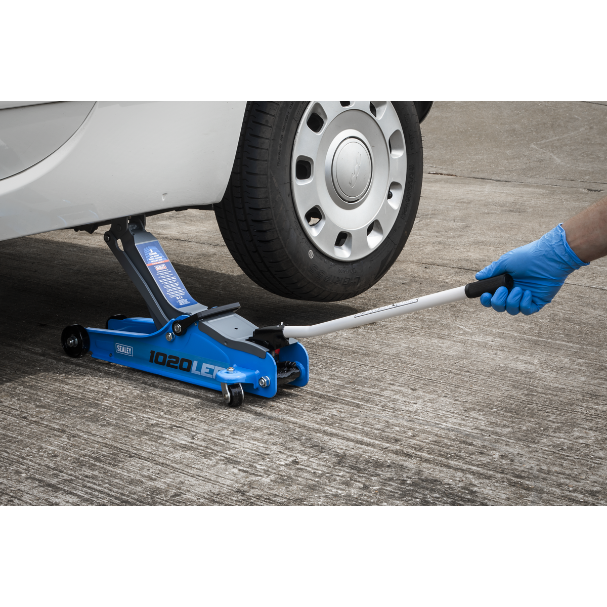 Low Profile Short Chassis Trolley Jack, 2 Tonne, Blue (1020LEB)
