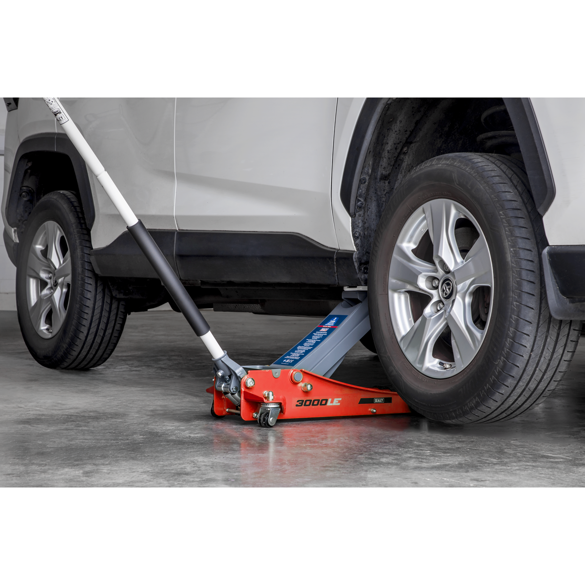 Low Profile Trolley Jack with Rocket Lift, 3 Tonne, Red (3000LE)