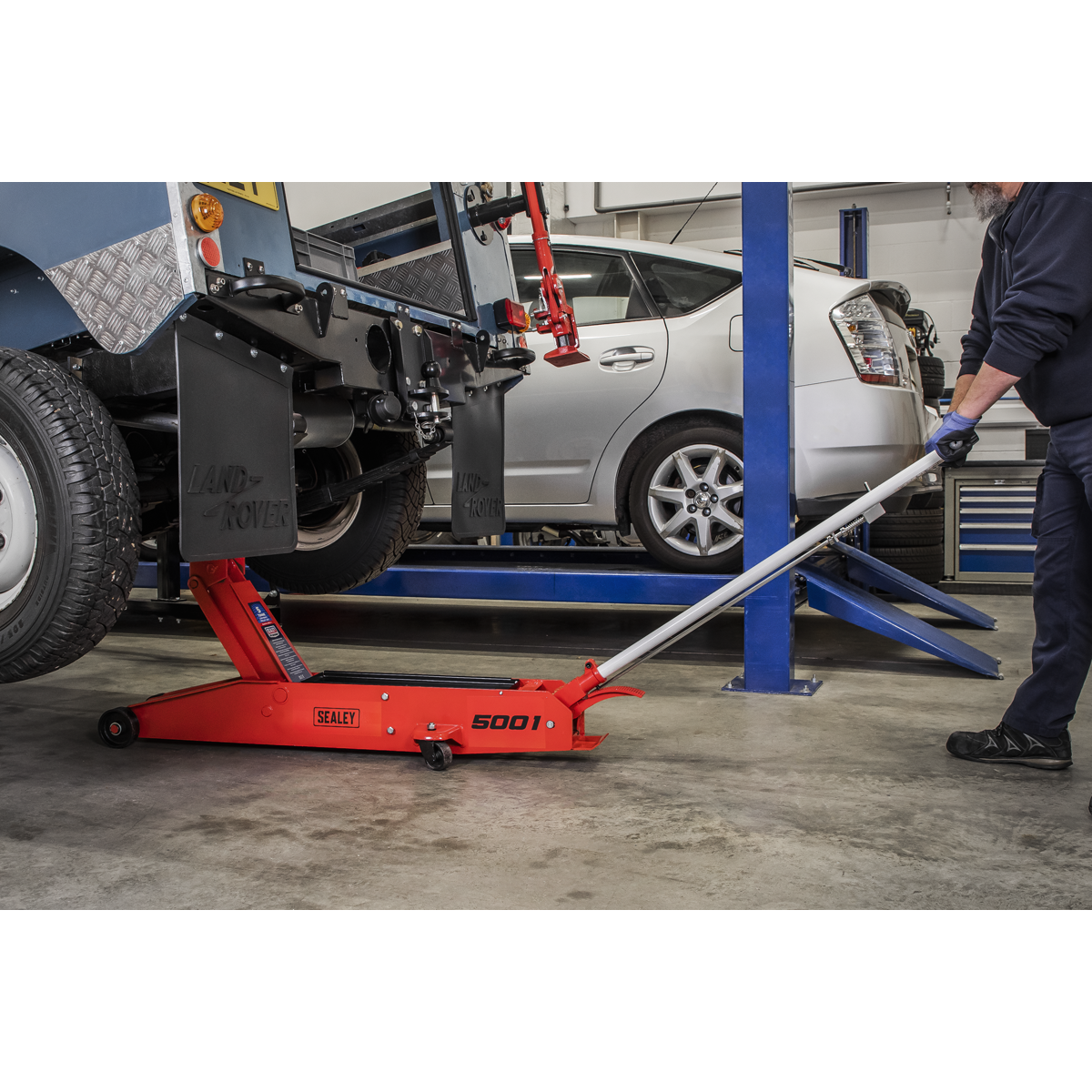 Sealey 5001 Premier Long Reach Trolley Jack, 5 Tonne Capacity, Red
