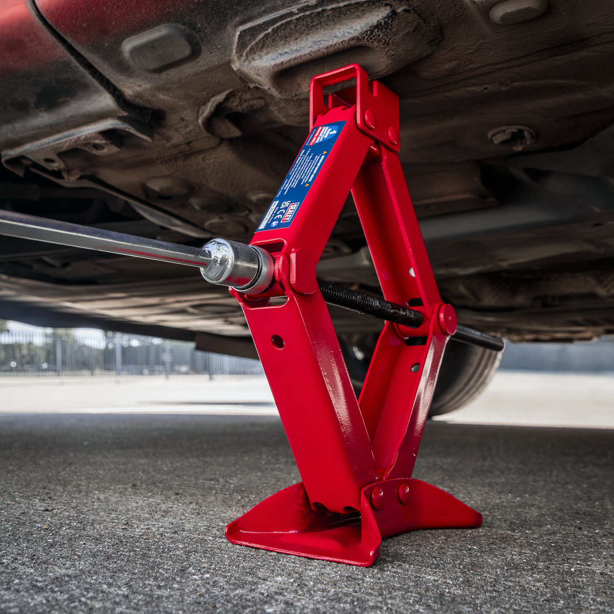 Heavy-Duty Scissor Jack 1 Tonne