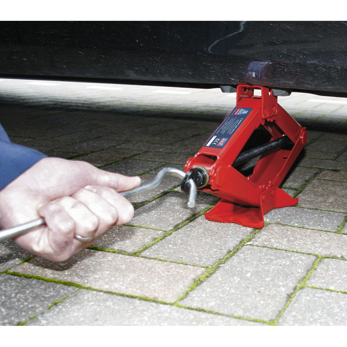 Heavy-Duty Scissor Jack 1.5 Tonne