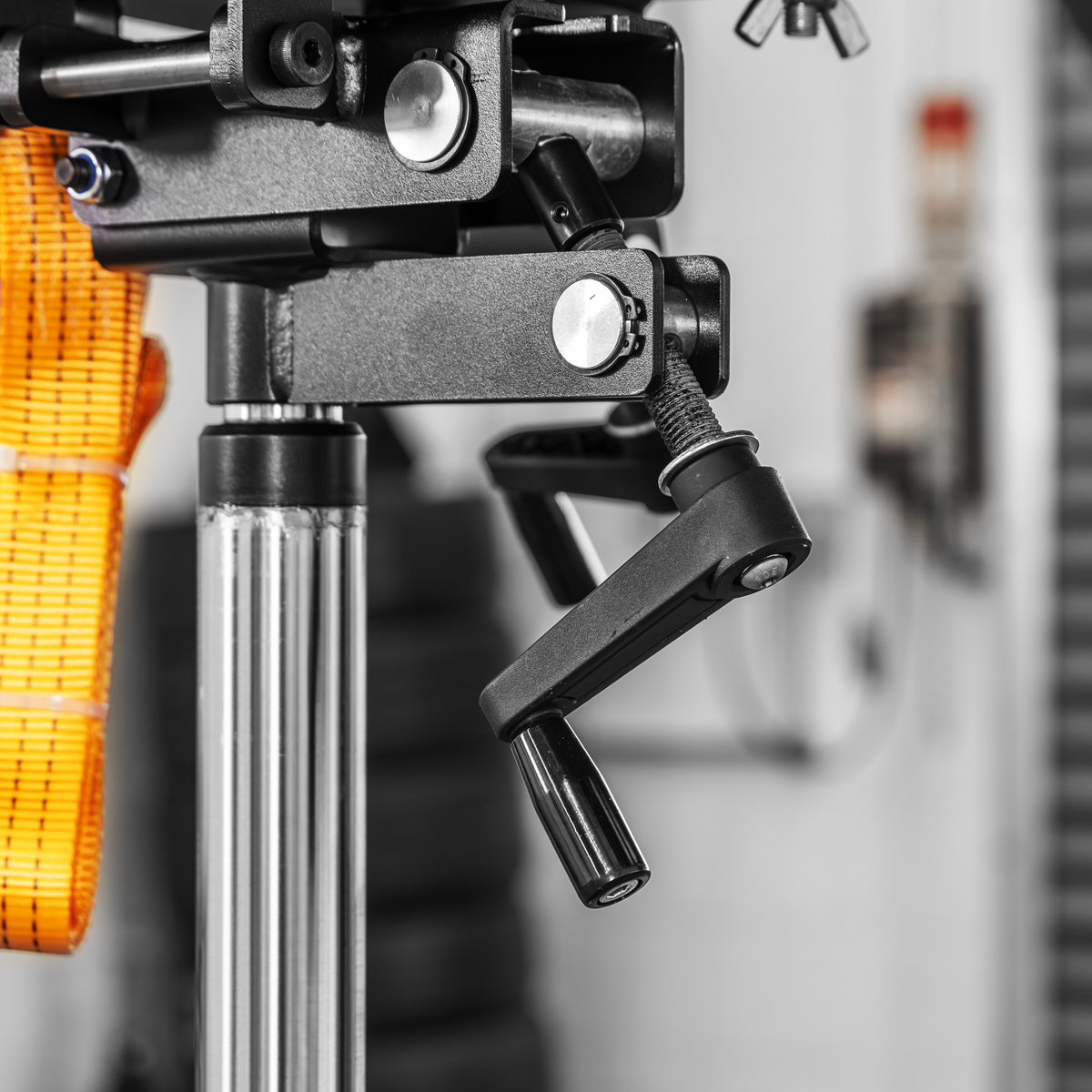 Viking Telescopic Vertical Transmission Jack, 1 Tonne (800TTJ)