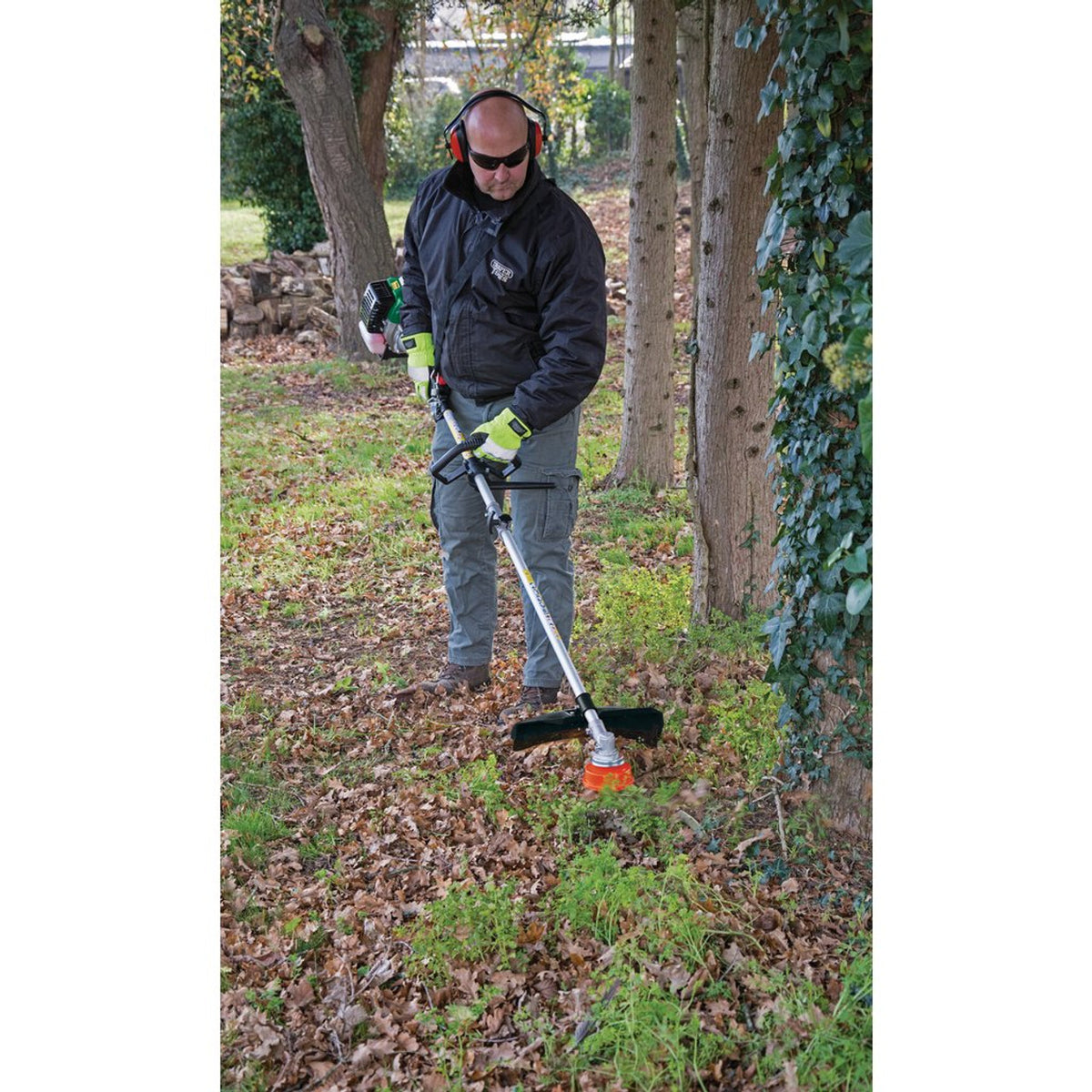 Draper 4 in 1 Petrol Garden Tool, 32.5cc (Ex-Display)