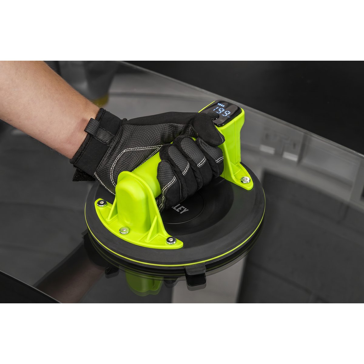 Electric Suction Cup 130kg with Digital Display (AK9896)