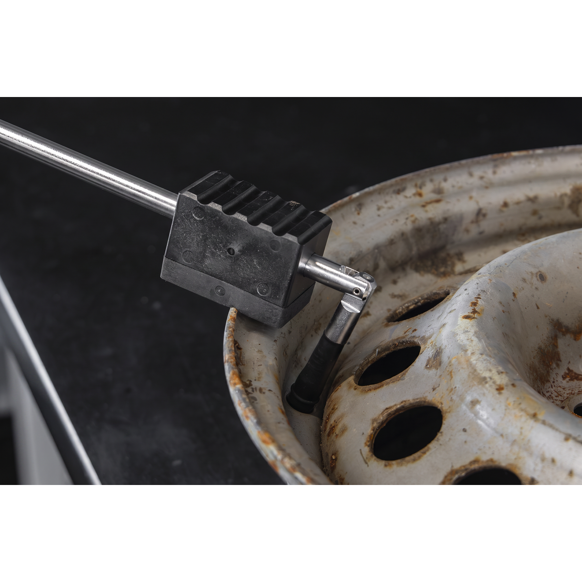 Universal Wheel Valve Installer 300mm (TST20)