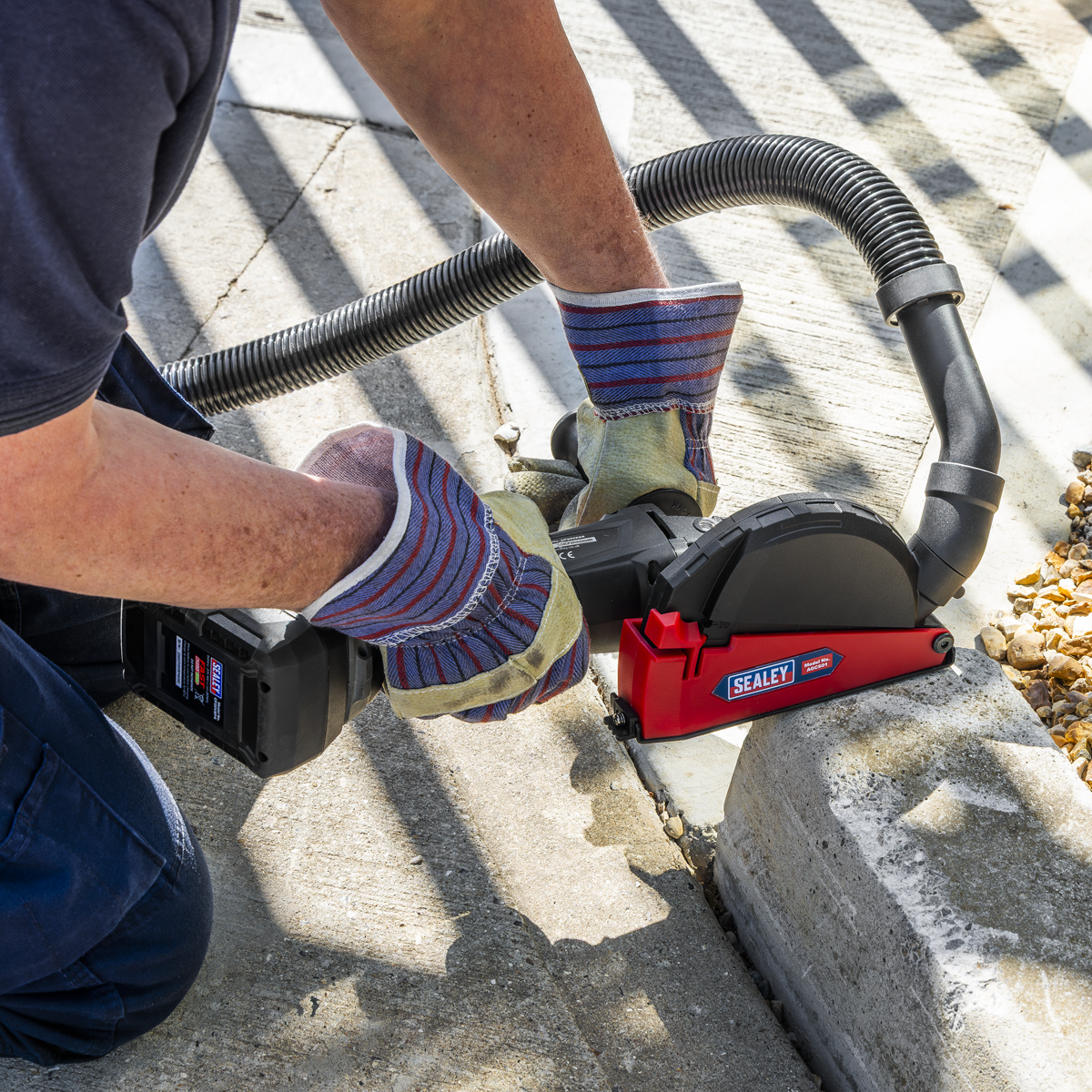 Adjustable Angle Grinder Cutting Shroud