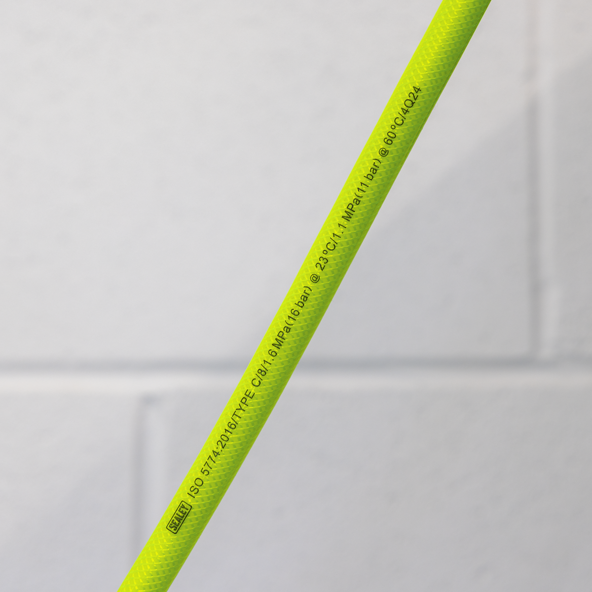High-Visibility Air Hose with 1/4"BSP Unions 10m x 8mm