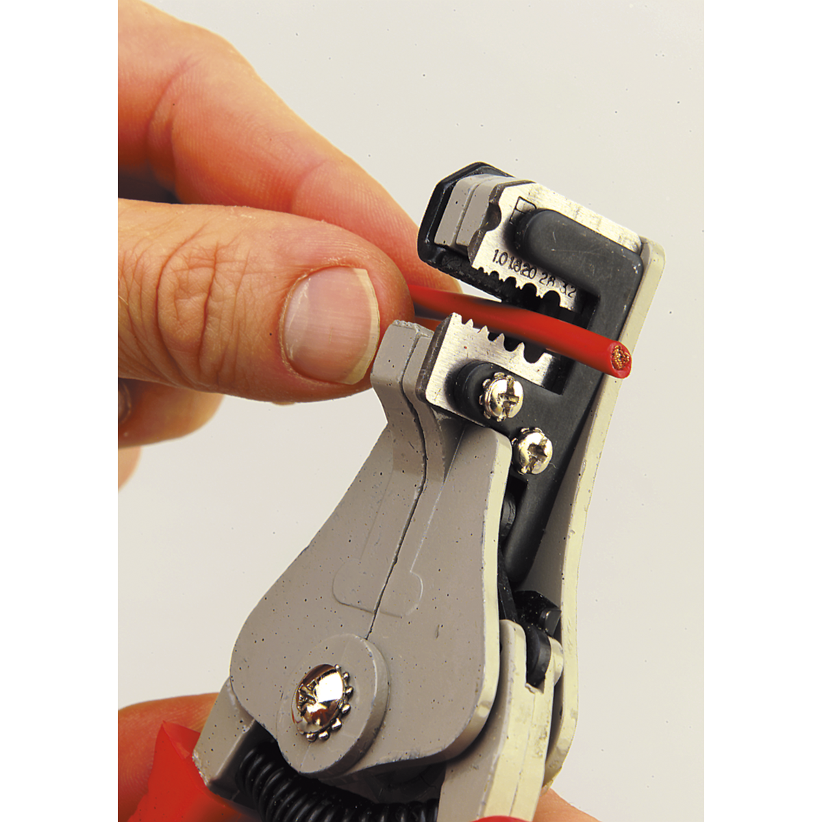 Automatic Wire Stripping Tool