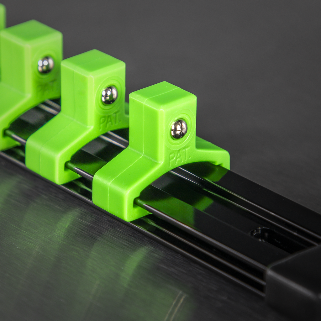 Premier Socket Retaining Rail with 16 Clips, 3/8"Sq Drive, Hi-Vis Green (AK27053HV)