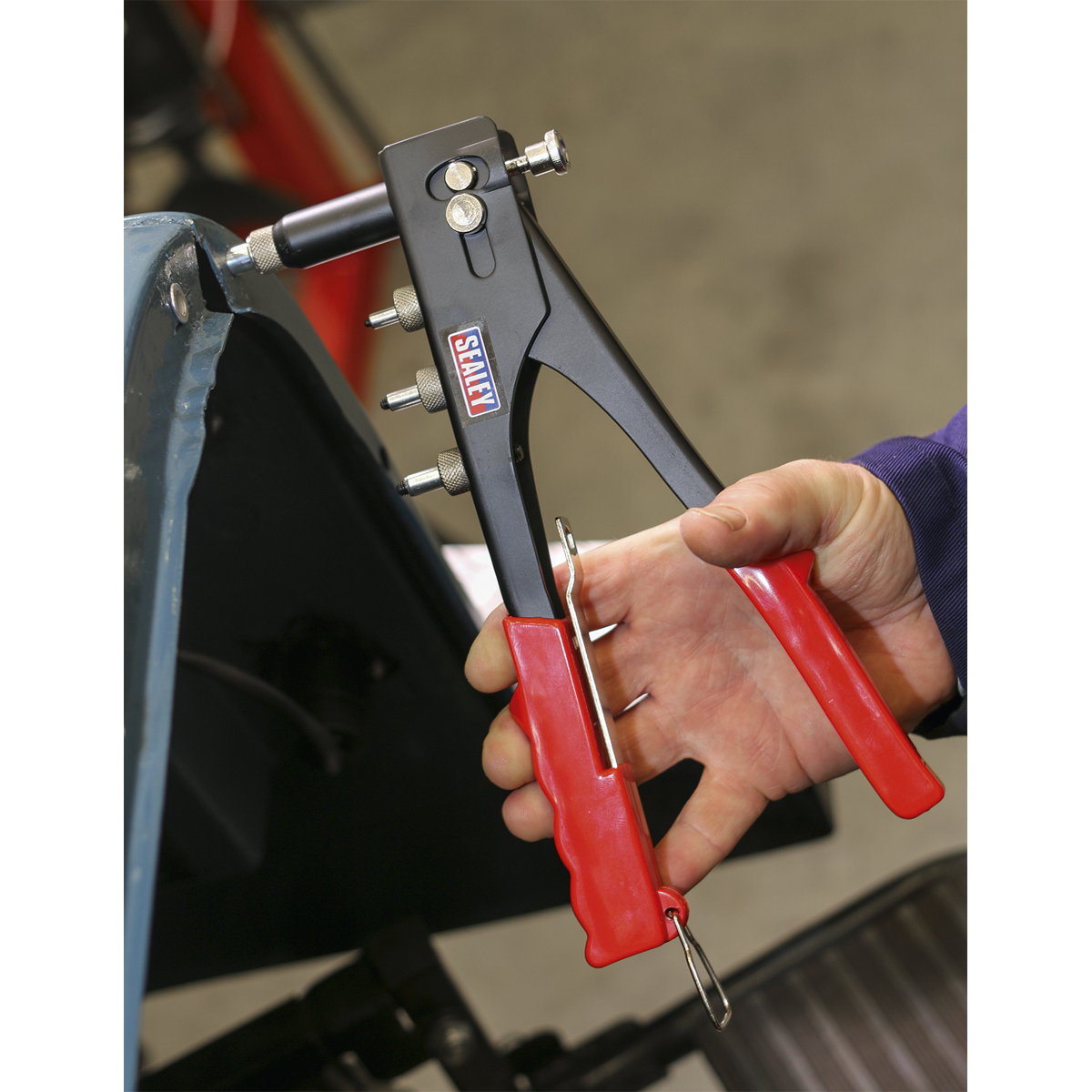 Threaded Nut Riveting Kit