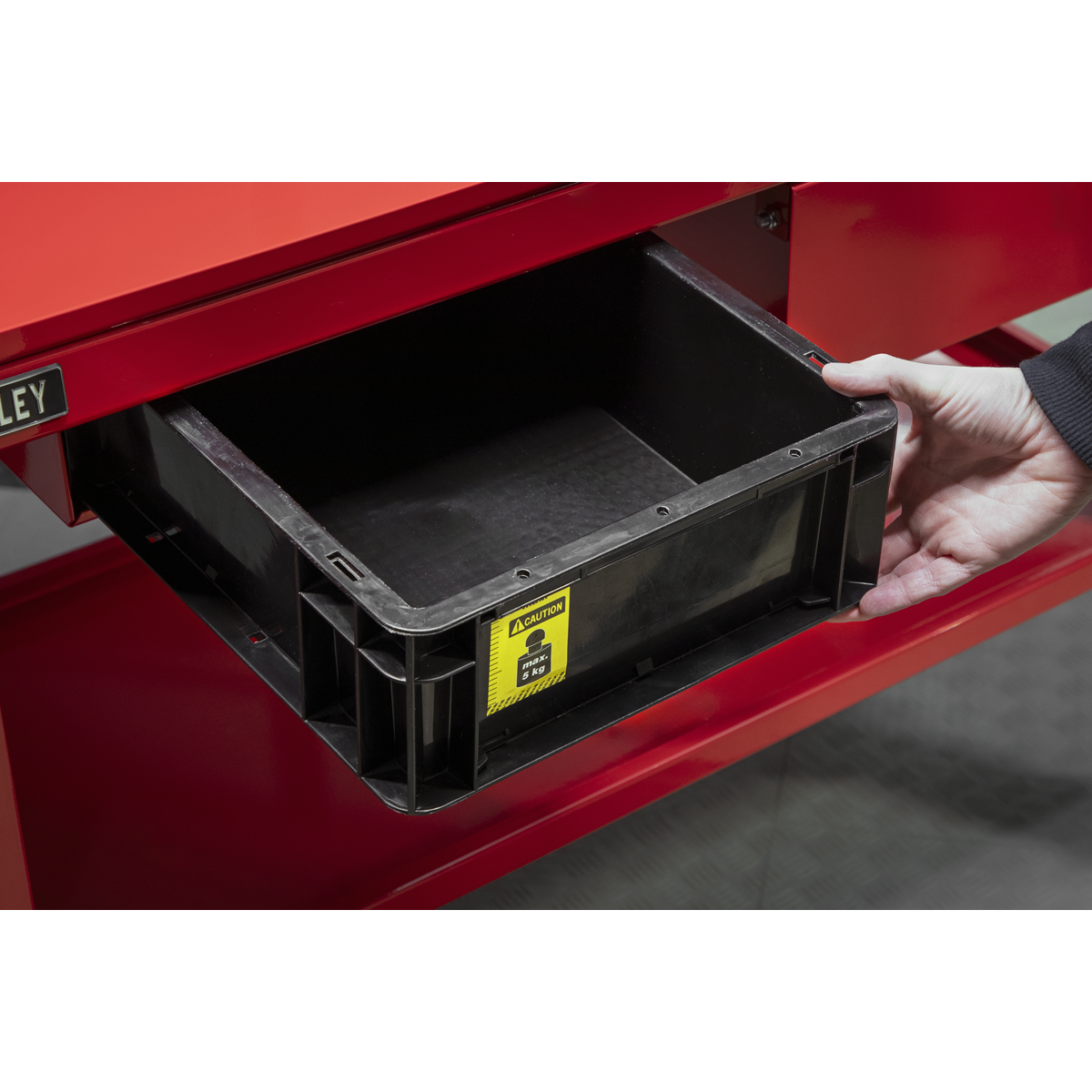 Mobile Engine Repair Workbench