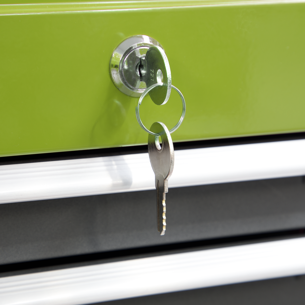 American PRO® Topchest & Rollcab Combination, 6 Drawer, Green/Grey (AP2200BBHV)