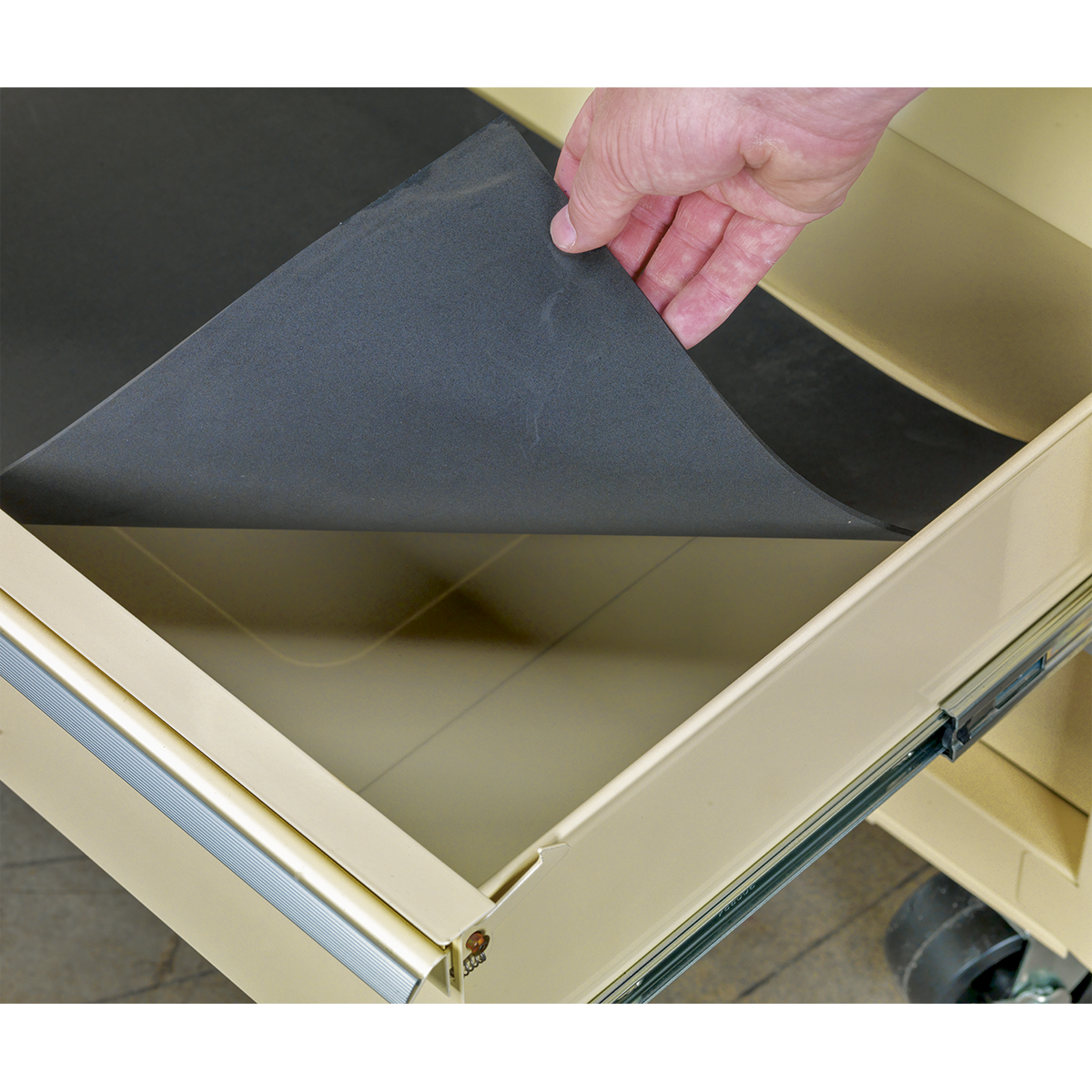Premier™ Retro Style Topchest, Mid-Box Tool Chest & Rollcab Combination 10 Drawer - Cream
