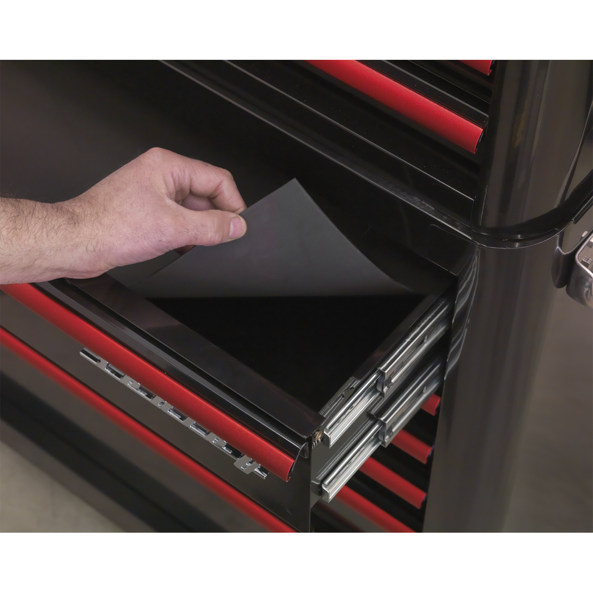 Premier™ Retro Style Rollcab 4 Drawer - Black with Red Anodised Drawer Pulls