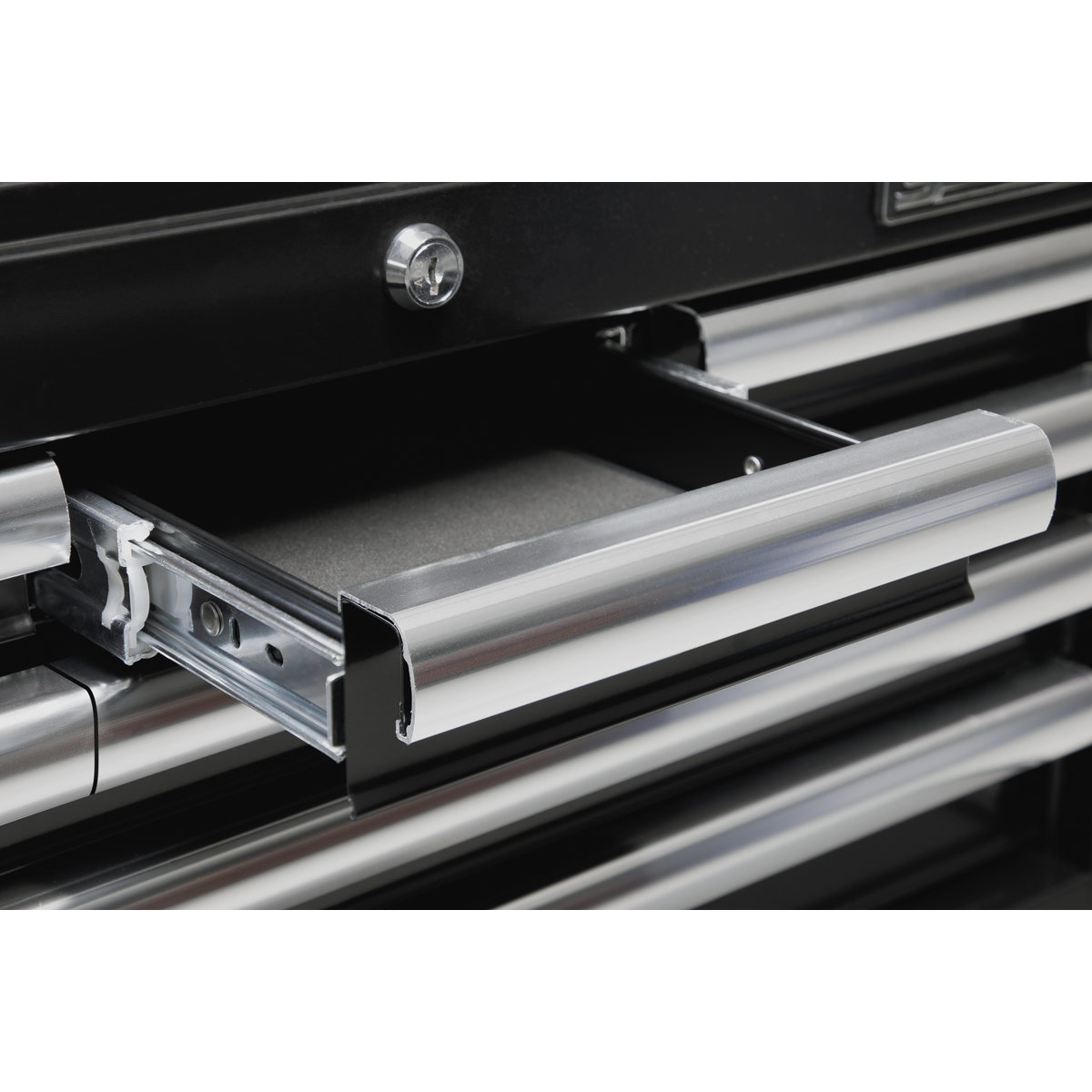 Sealey AP41149B Superline PRO® Heavy-Duty Topchest with Ball-Bearing Slides, 14 Drawer, Black