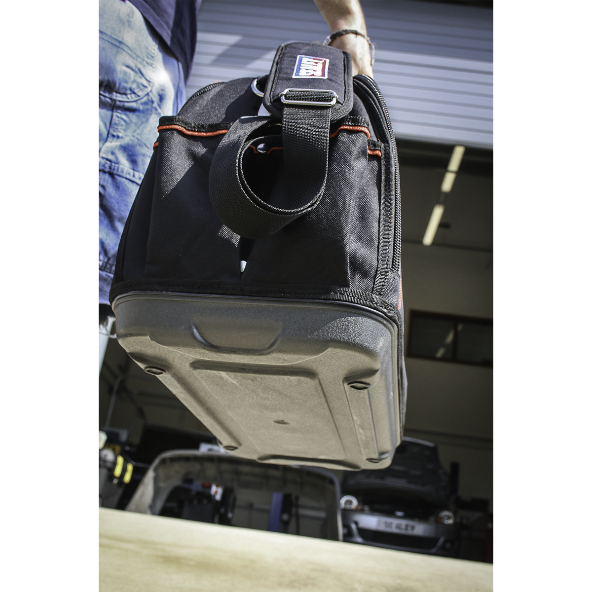Heavy-Duty Tool Storage Bag with 24 Pockets, 500mm (AP513)