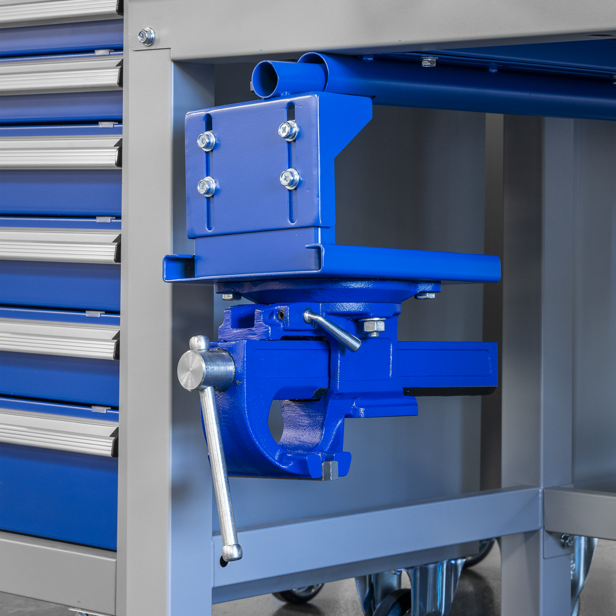 Vice Mounting Plate for API Series Workbenches