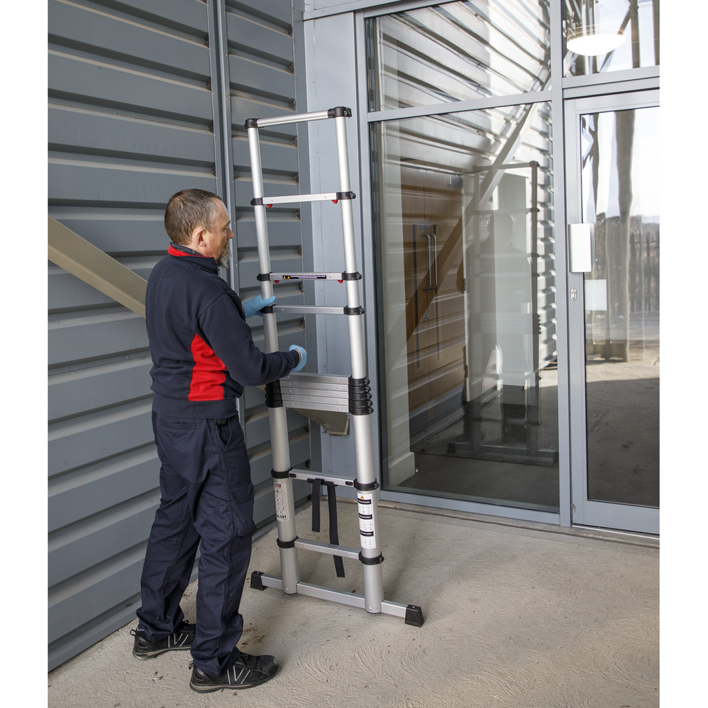 Aluminium Professional Telescopic Ladder 11-Tread - EN 131