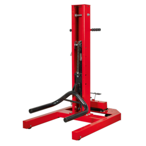 Air/Hydraulic Vehicle Lift with Foot Pedal 1.5 Tonne