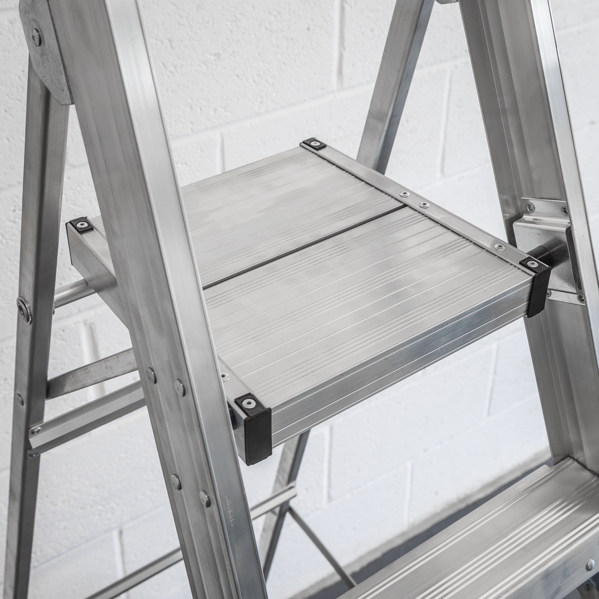 Industrial Step Ladder 6-Tread Aluminium - EN 131