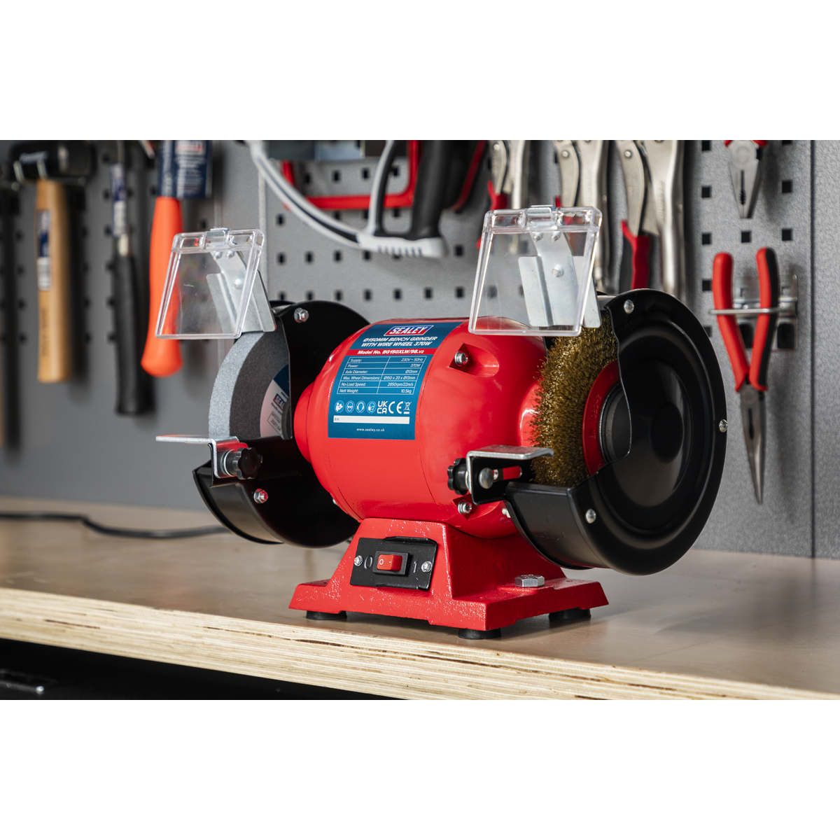 Bench Grinder with Wire Wheel, 150mm, 370W (BG150XLW/98)