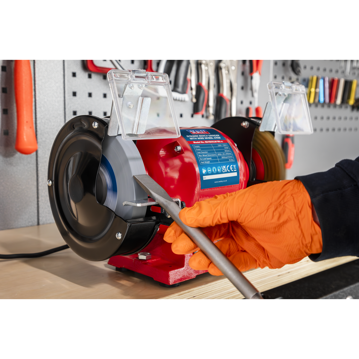 Bench Grinder with Wire Wheel, 150mm, 370W (BG150XLW/98)