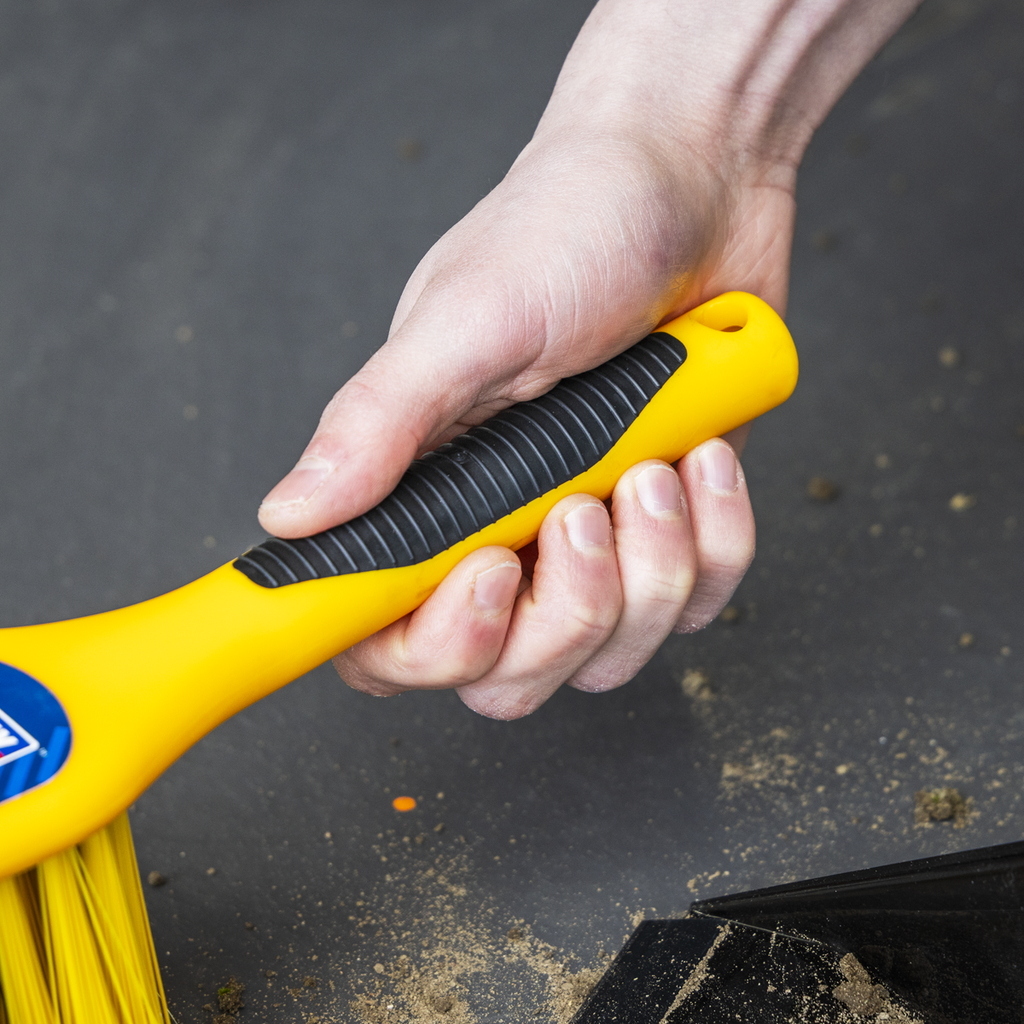 Yard Dustpan & Brush Set