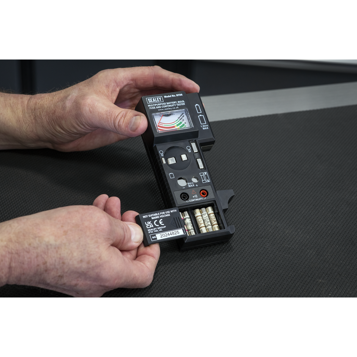 Multipurpose Battery, Bulb, Fuse & Continuity Tester