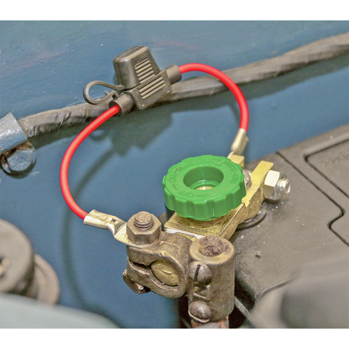 Battery Isolator Terminal & Fuse Holder 12-24V