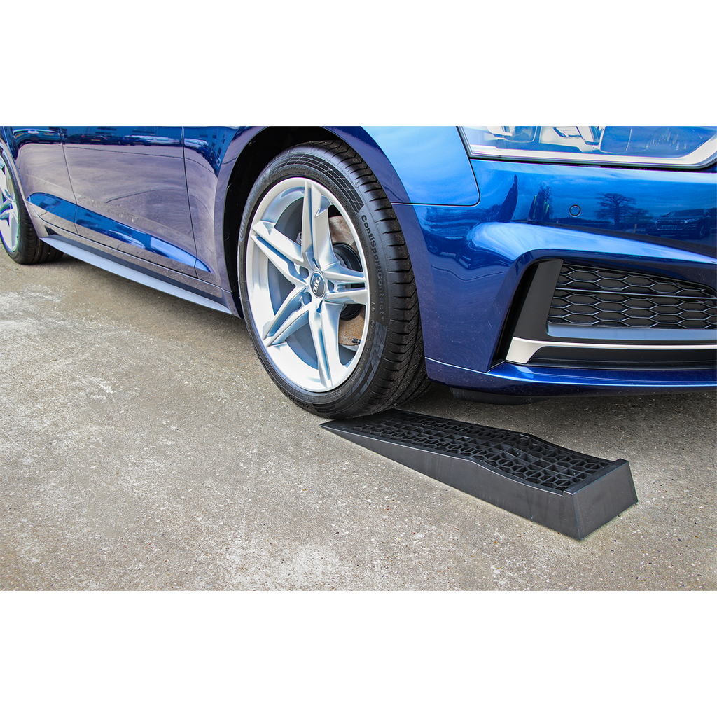 Low Profile Car Ramps, 3 Tonne Capacity per Pair (CAR3000LR)