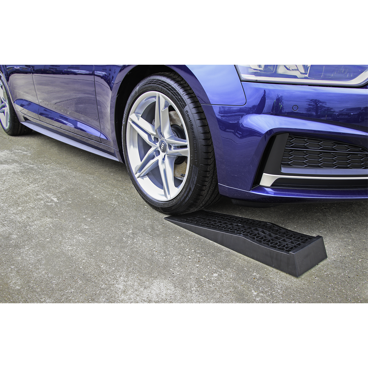Low Profile Car Ramps, 3 Tonne Capacity per Pair (CAR3000LR)