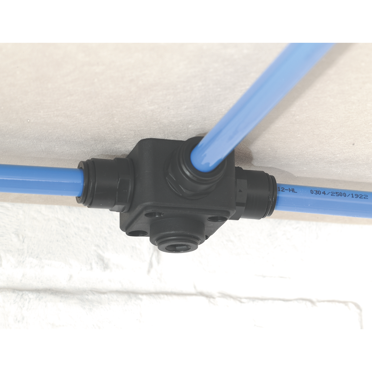 John Guest® Porting Block 5 x 1/2"BSP Connection