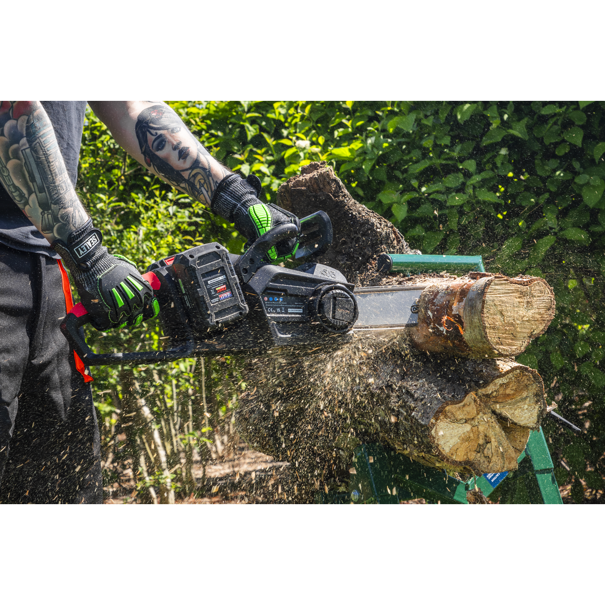 Chainsaw Kit 40V 4Ah SV20 Series 35cm