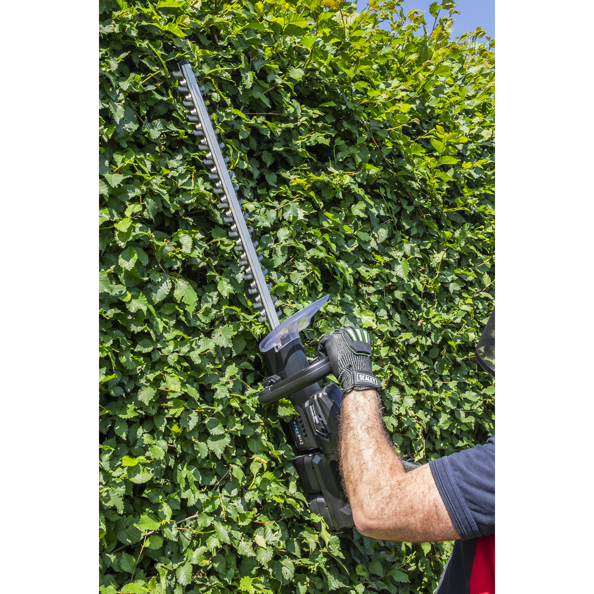Hedge Trimmer Kit 40V 4Ah SV20 Series 52cm