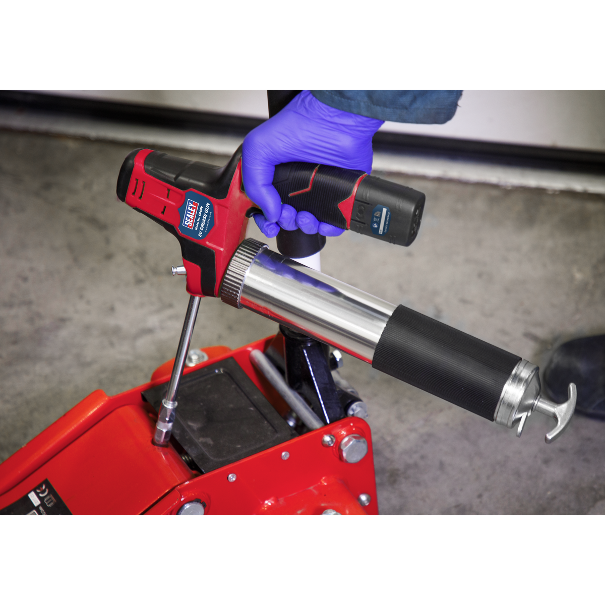 Cordless Grease Gun 8V (CPG8V)
