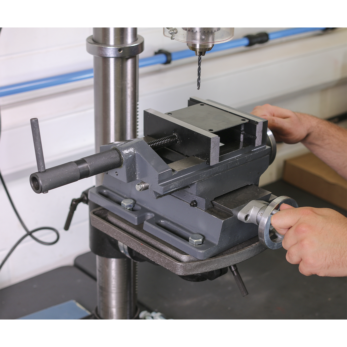 Professional Cross Vice 150mm