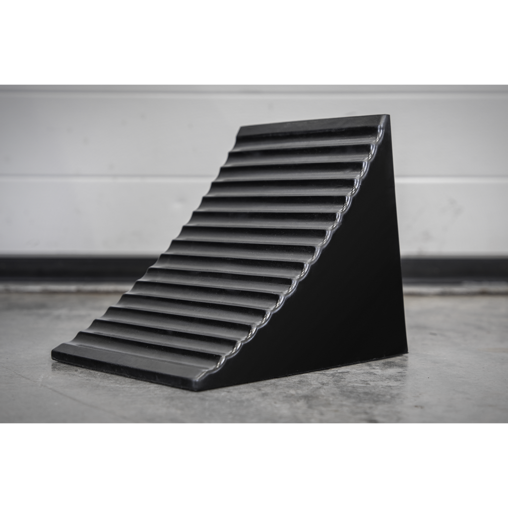 Heavy-Duty Rubber Wheel Chock, Single (CWC01)