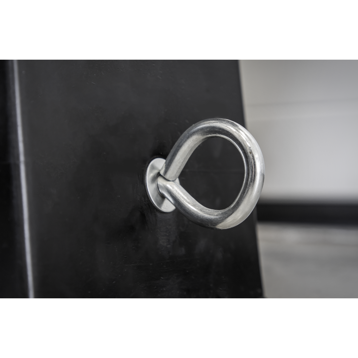 Heavy-Duty Rubber Wheel Chock, Single (CWC01)