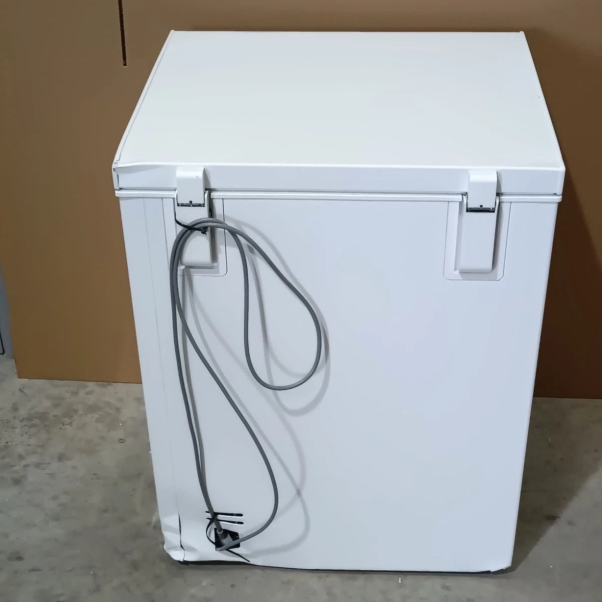 Baridi Freestanding Chest Freezer, 142L Capacity, White (DH120)
