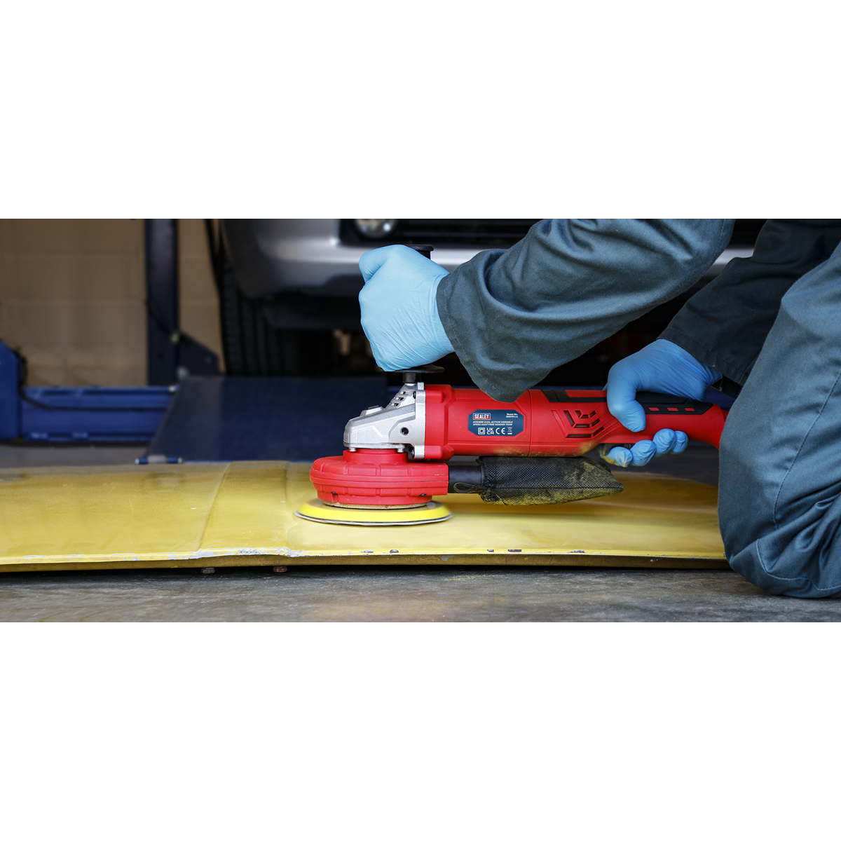 150mm Dual Action Variable Speed Dust-Free Sander 750W/230V
