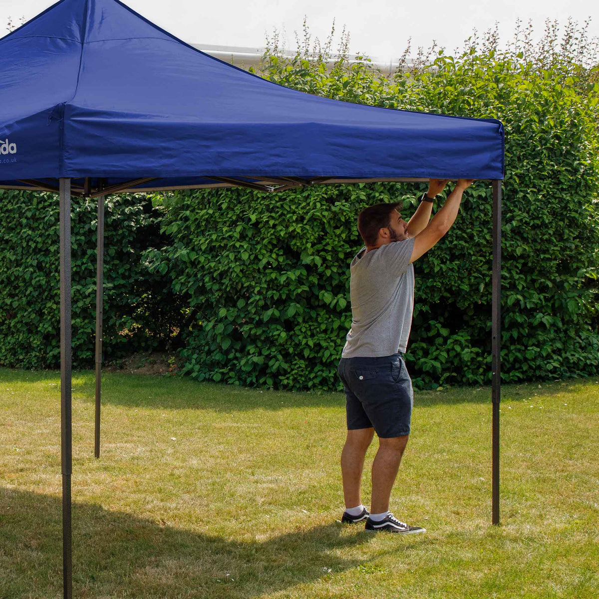 Dellonda Premium Pop-Up Gazebo, Water Resistant, 2x2m, Blue (DG127) (Factory Refurbished A)