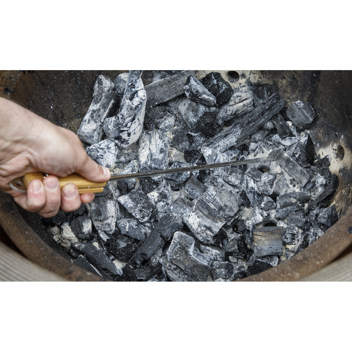 Dellonda Ash Scraper Tool for Kamado BBQs (DG180)