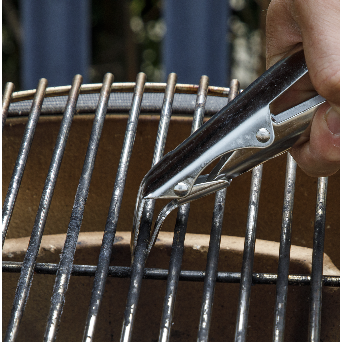 Dellonda Grill Grid Gripper for Kamado BBQs (DG181)